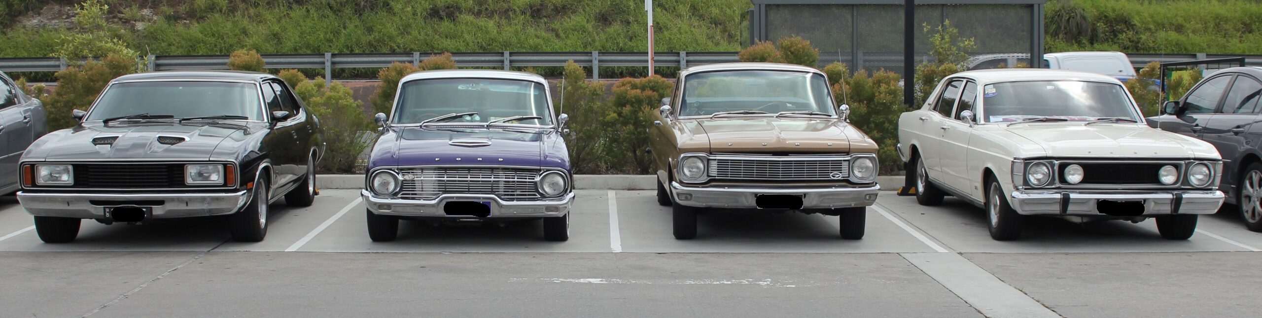 October-car-run-to-Bearded-Dragon-photo-of-cars-taken-at-Zafarras-Coffee-shop-Browns-Plains-8-scaled